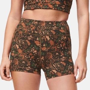 Outdoor Voices Sierra Abstract Floral Shorts L